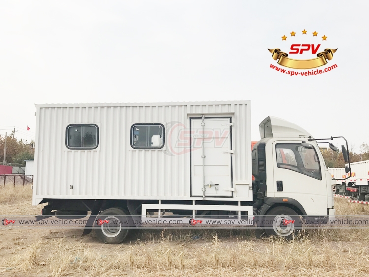 Service and Lube Truck SINOTRUK - RS Service and Lube Truck SINOTRUK - RS